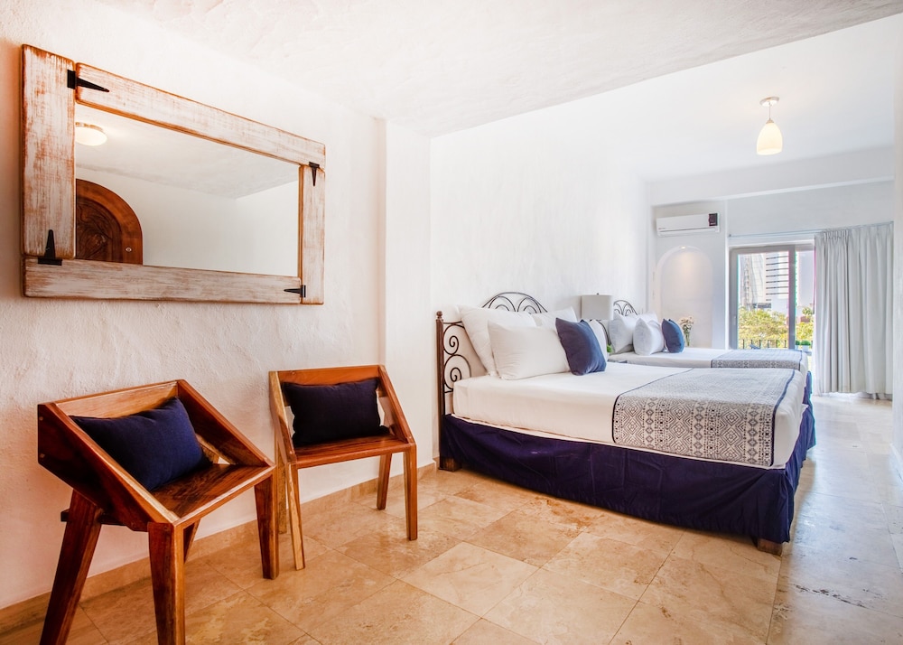 hotel suites mar elena