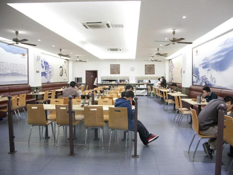 greentree inn shanghai minhang development zone subway station business hotel
