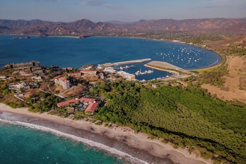 flamingo beach resort and spa