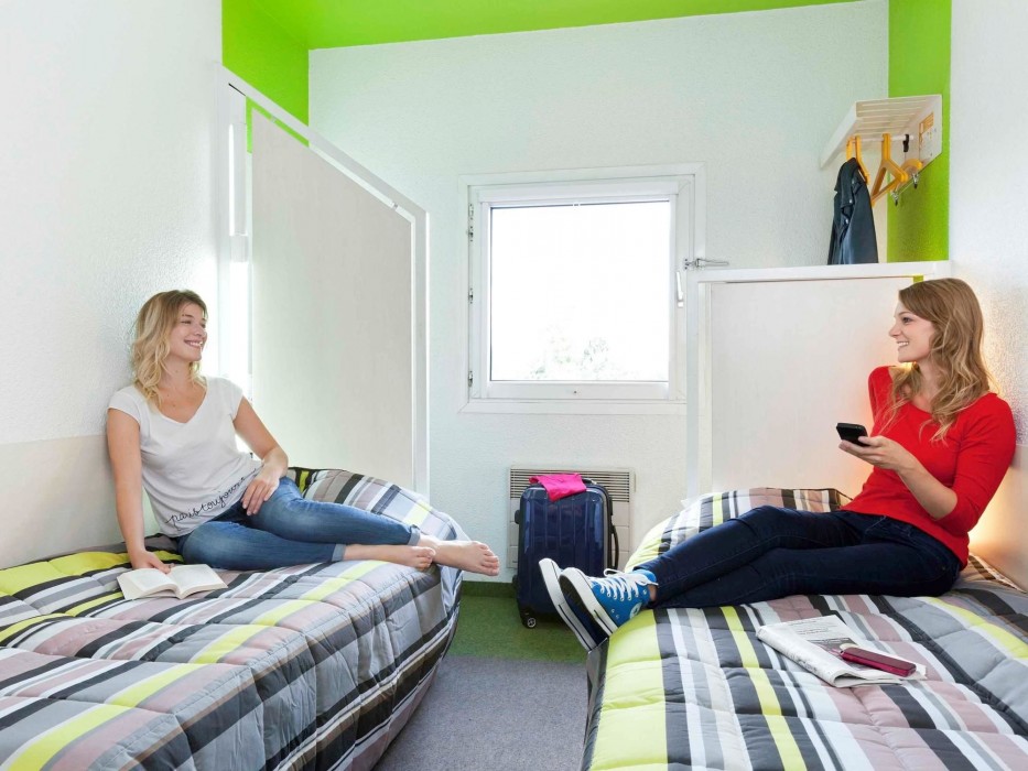 Premiere Classe Plaisir - Gatines,Montigny-Le-Bretonneux>>Buc,3 star