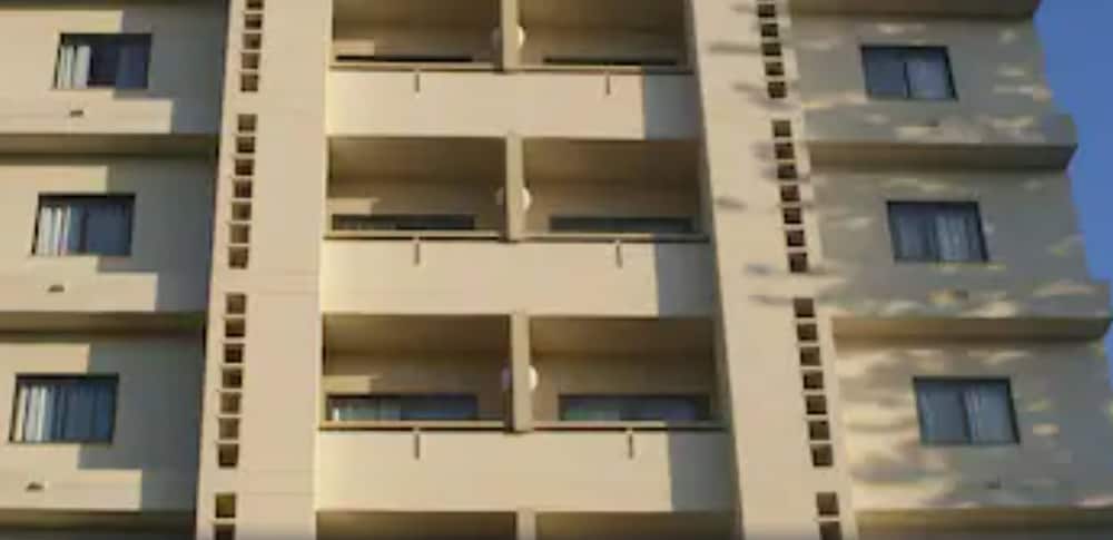 Vip Executive Suites Maputo Hotel,Vila Algarve>>Maputo,4 star