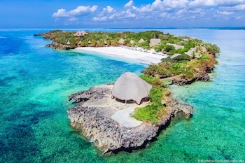 the sands at chale island