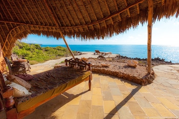the sands at chale island