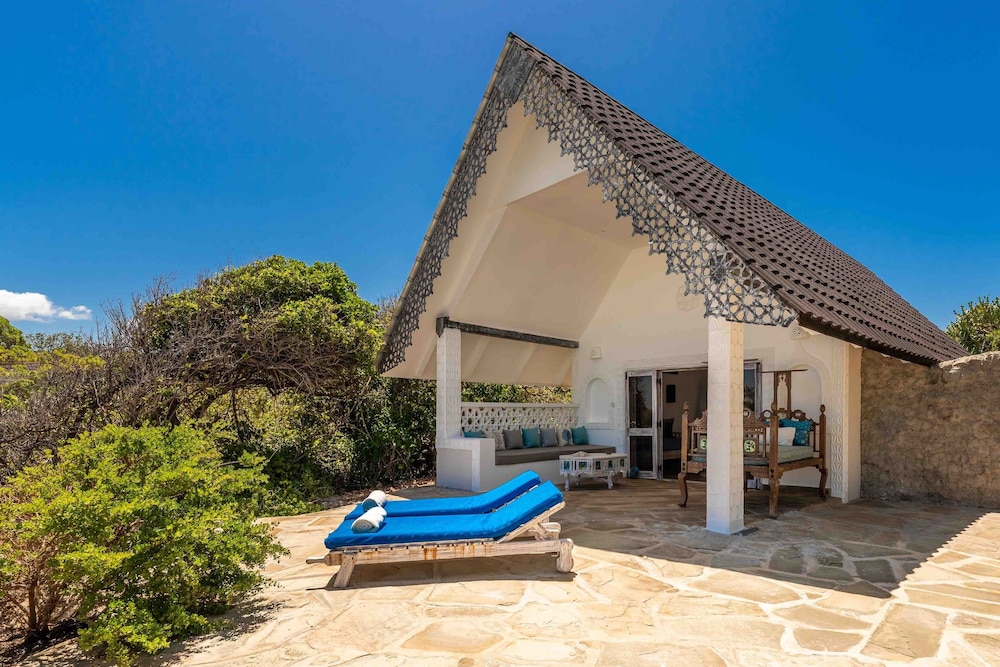 the sands at chale island