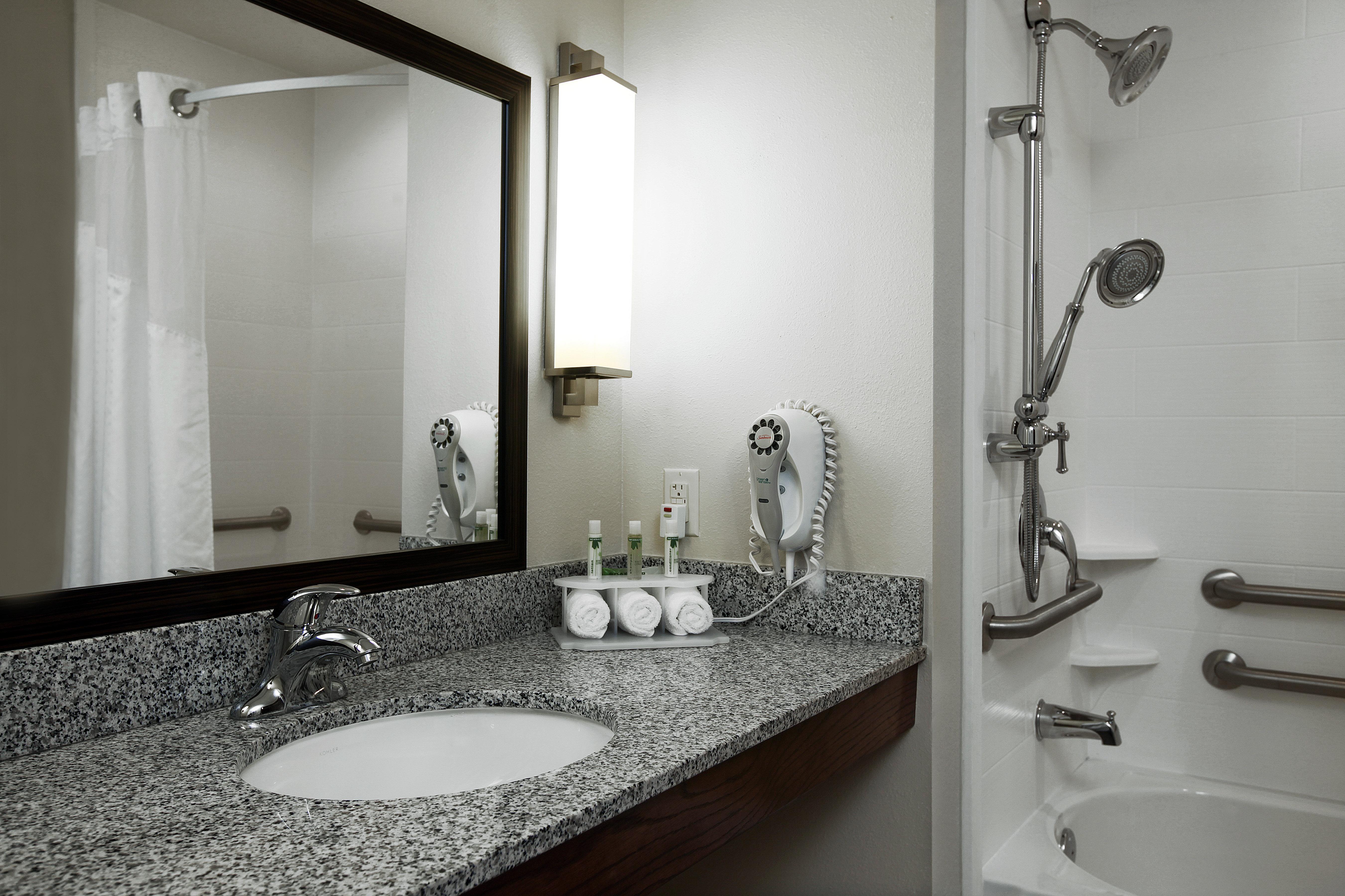 holiday inn express and suites omaha south ralston
