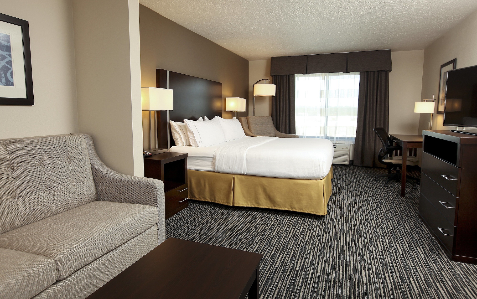 holiday inn express and suites omaha south ralston