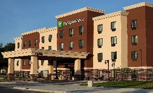 holiday inn express and suites omaha south ralston