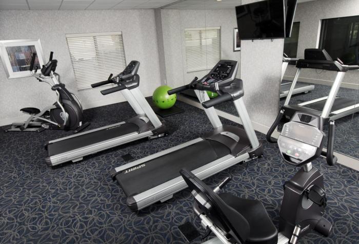 holiday inn express and suites omaha south ralston