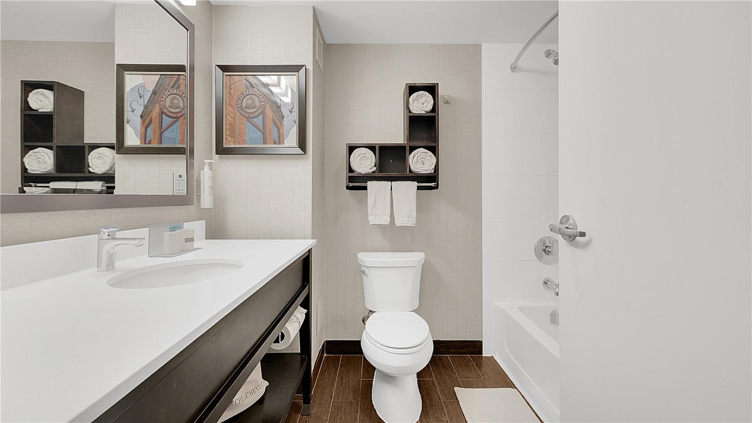 hampton inn and suites by hilton toronto markham