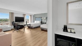 hampton inn and suites by hilton toronto markham