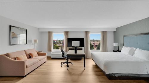 hampton inn and suites by hilton toronto markham
