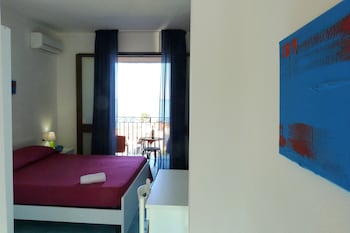 hotel bella vista sarchittu