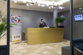 Hotel Les Flots - Chatelaillon Plage,Chatelaillon-Plage>>Charente-Maritime,3 star