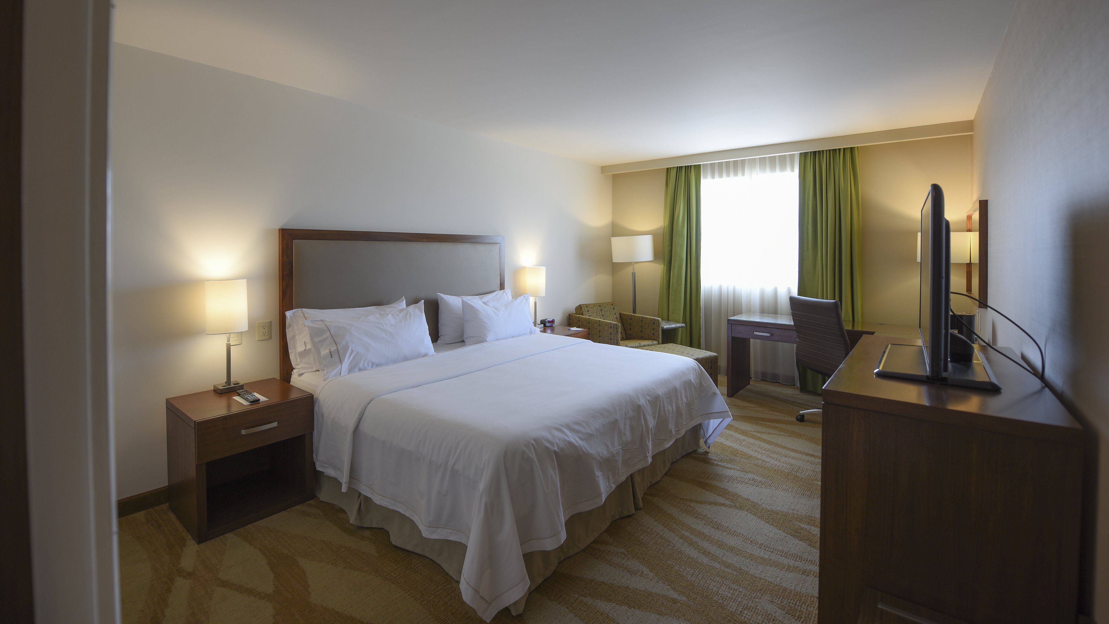 holiday inn express and suites celaya by ihg