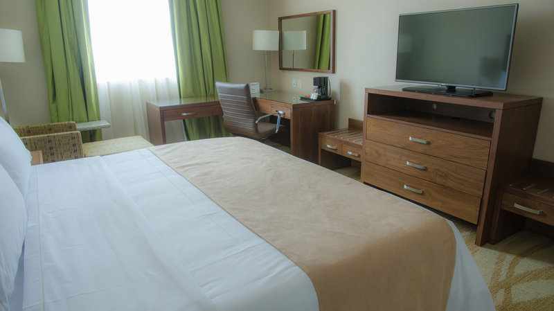 holiday inn express and suites celaya by ihg