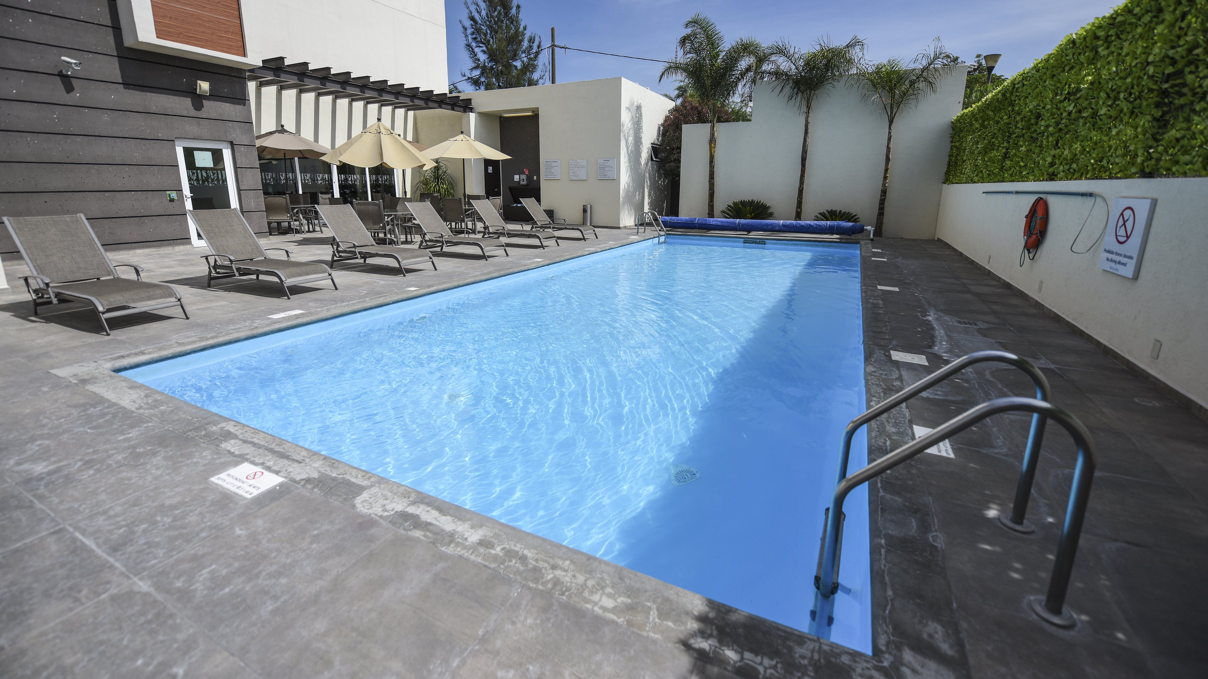 holiday inn express and suites celaya by ihg