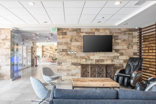 holiday inn express and suites celaya by ihg