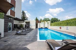 holiday inn express and suites celaya by ihg