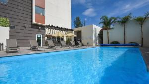 holiday inn express and suites celaya by ihg