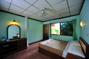 Koh Ngai Resort Trang,,3 star