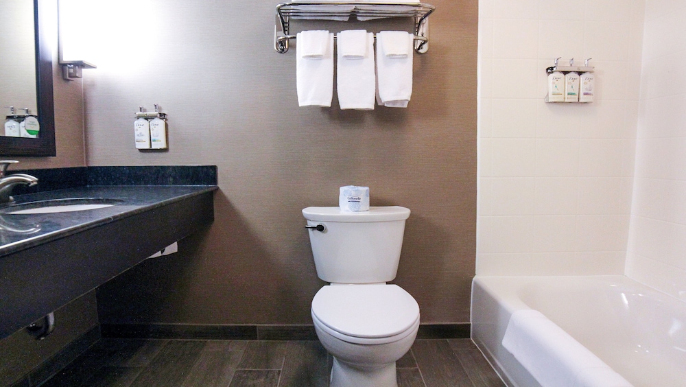 holiday inn owensboro riverfront by ihg