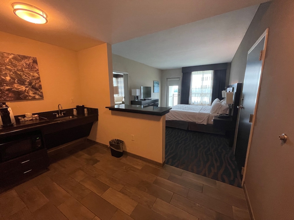 holiday inn owensboro riverfront by ihg