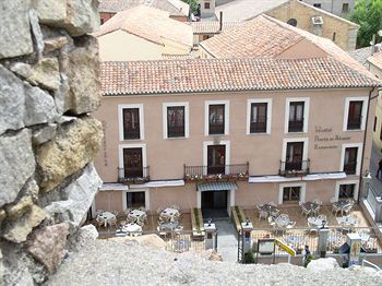 hostal restaurante puerta del alcazar