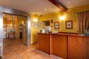 hostal restaurante puerta del alcazar