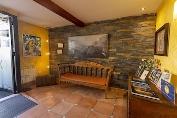 hostal restaurante puerta del alcazar