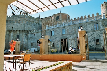 hostal restaurante puerta del alcazar