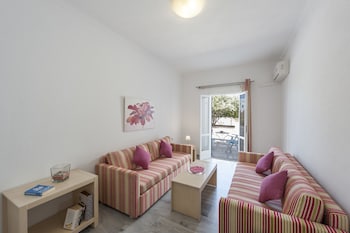 narges hotel