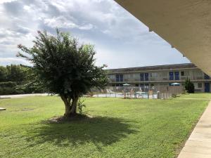 motel 6 clute tx