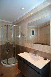 Mitsis Belvedere,Benitses>>Agios Ioannis Peristeron,4 star