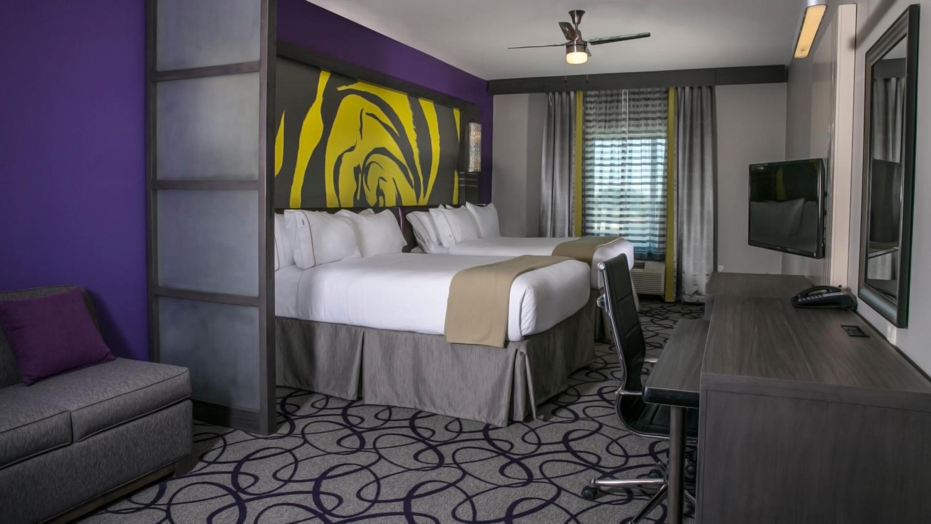 holiday inn express and suites garland e lake hubbard i30