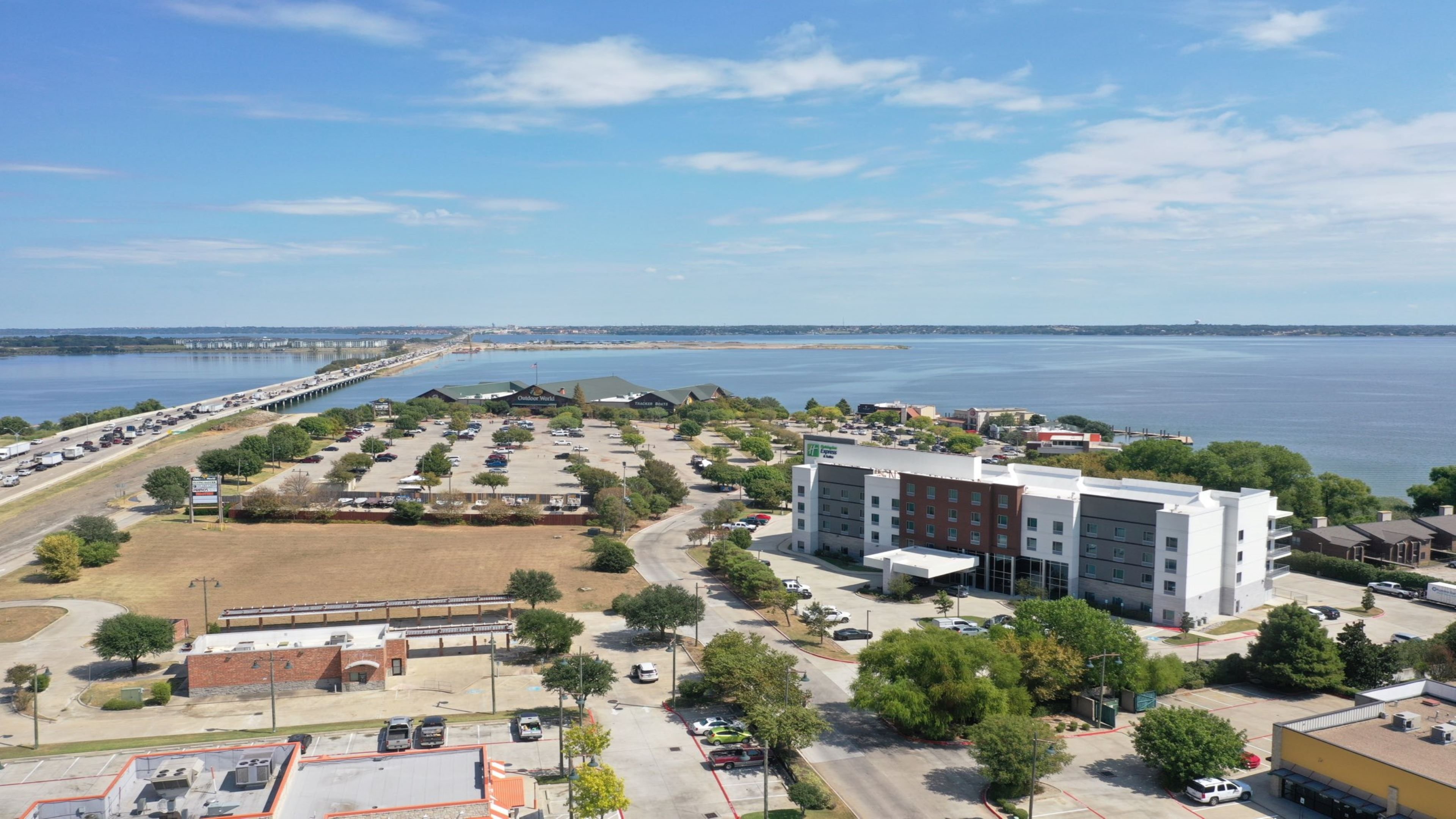holiday inn express and suites garland e lake hubbard i30