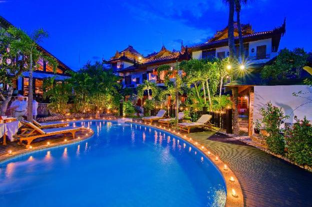 hotel by the red canal