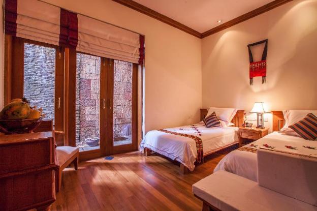 hotel by the red canal