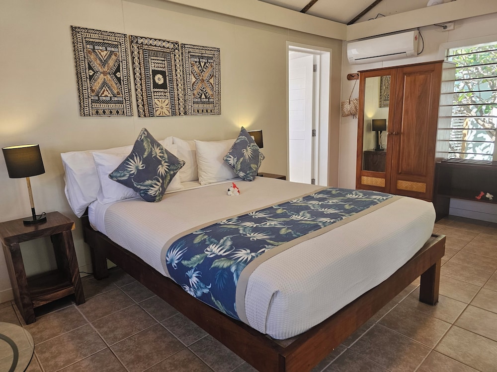 blue lagoon beach resort