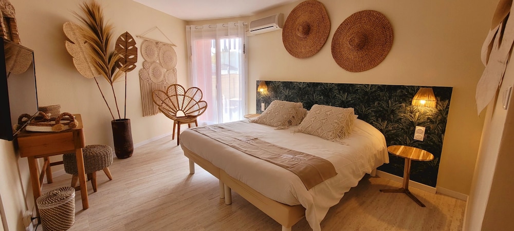 tennis international