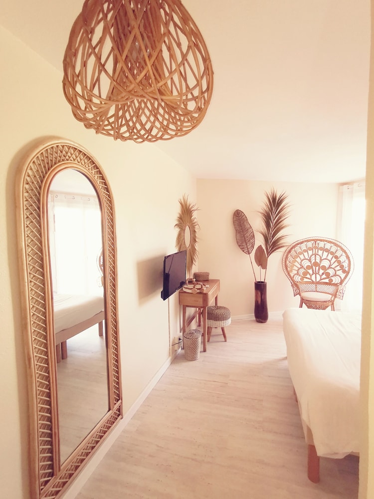 tennis international