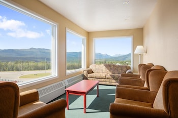grande cache inn and suites