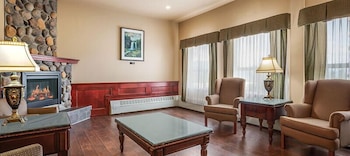 grande cache inn and suites