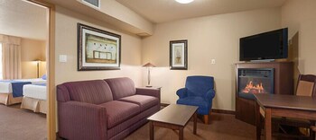 grande cache inn and suites