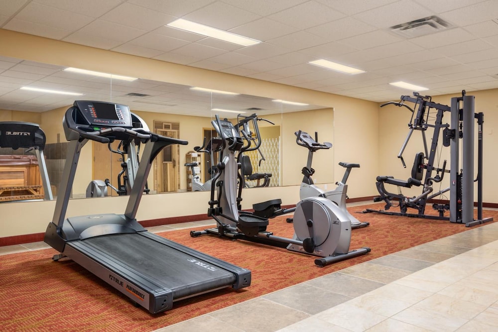 grande cache inn and suites
