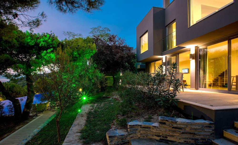 Pine Bay Holiday Resort,Izmir>>Aydin,5 star