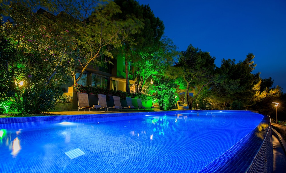 Pine Bay Holiday Resort,Izmir>>Aydin,5 star