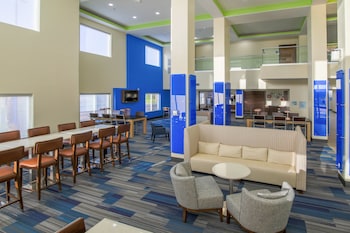 holiday inn express and suites raymondville by ihg