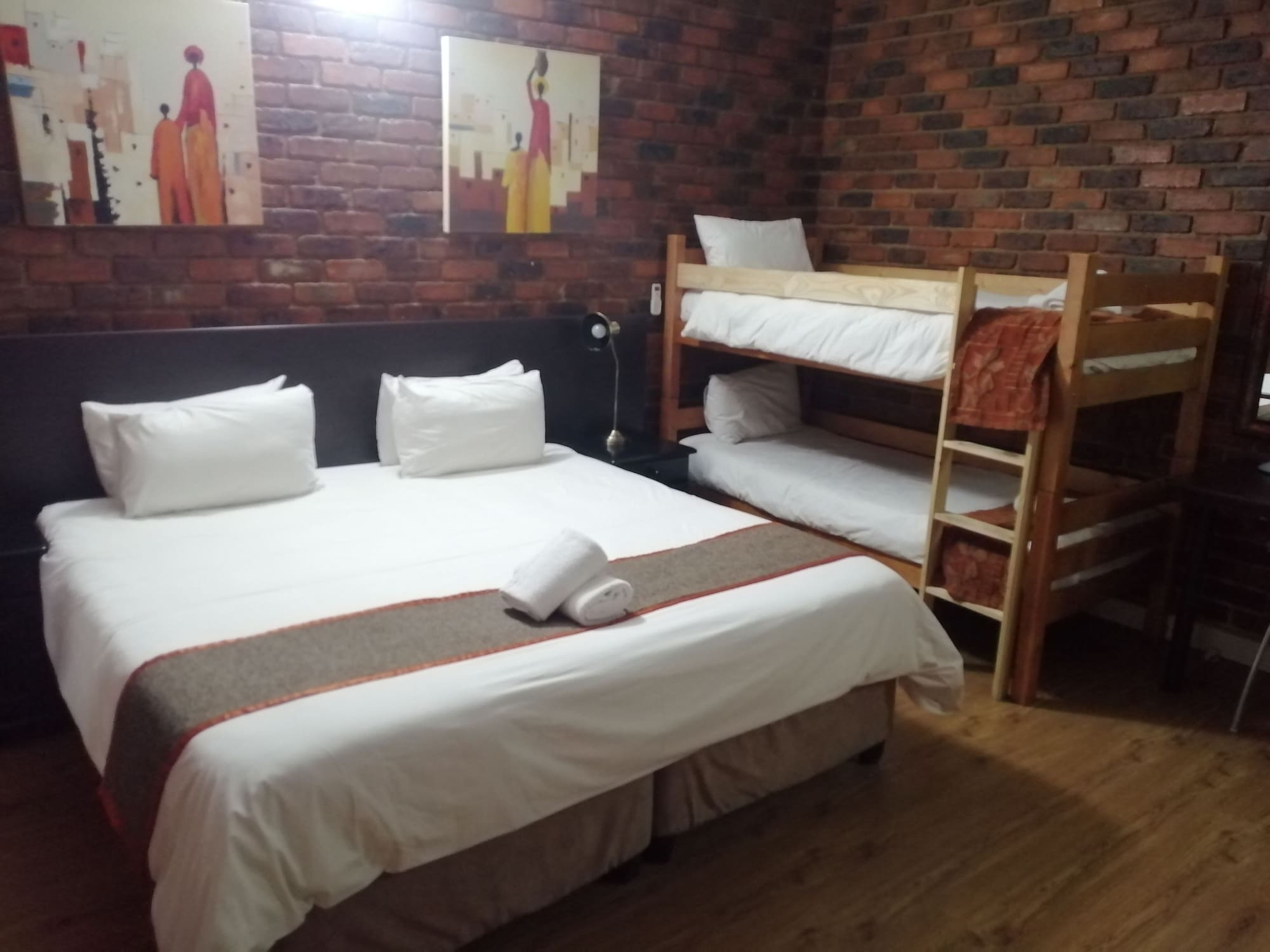 24 onvrey guest house