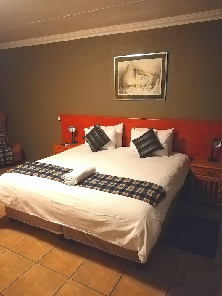 24 onvrey guest house