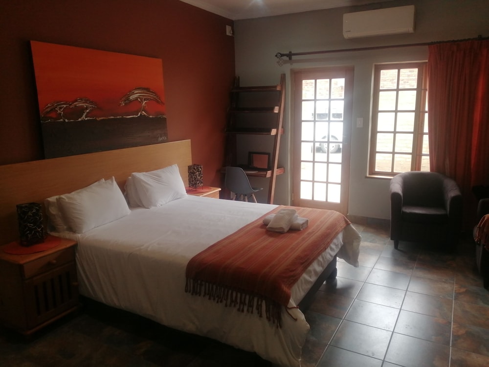24 onvrey guest house